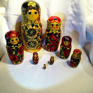 Lovely Hand Painted Russian Nesting Dolls Total of 8